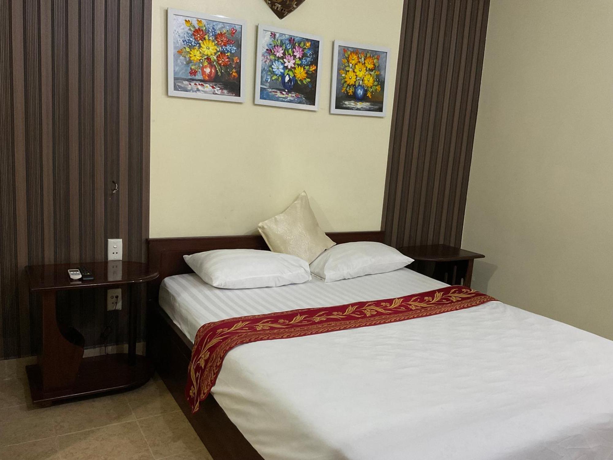 Khach San Minh Chau - Hoa Hung 2* Ho Chi Minh City