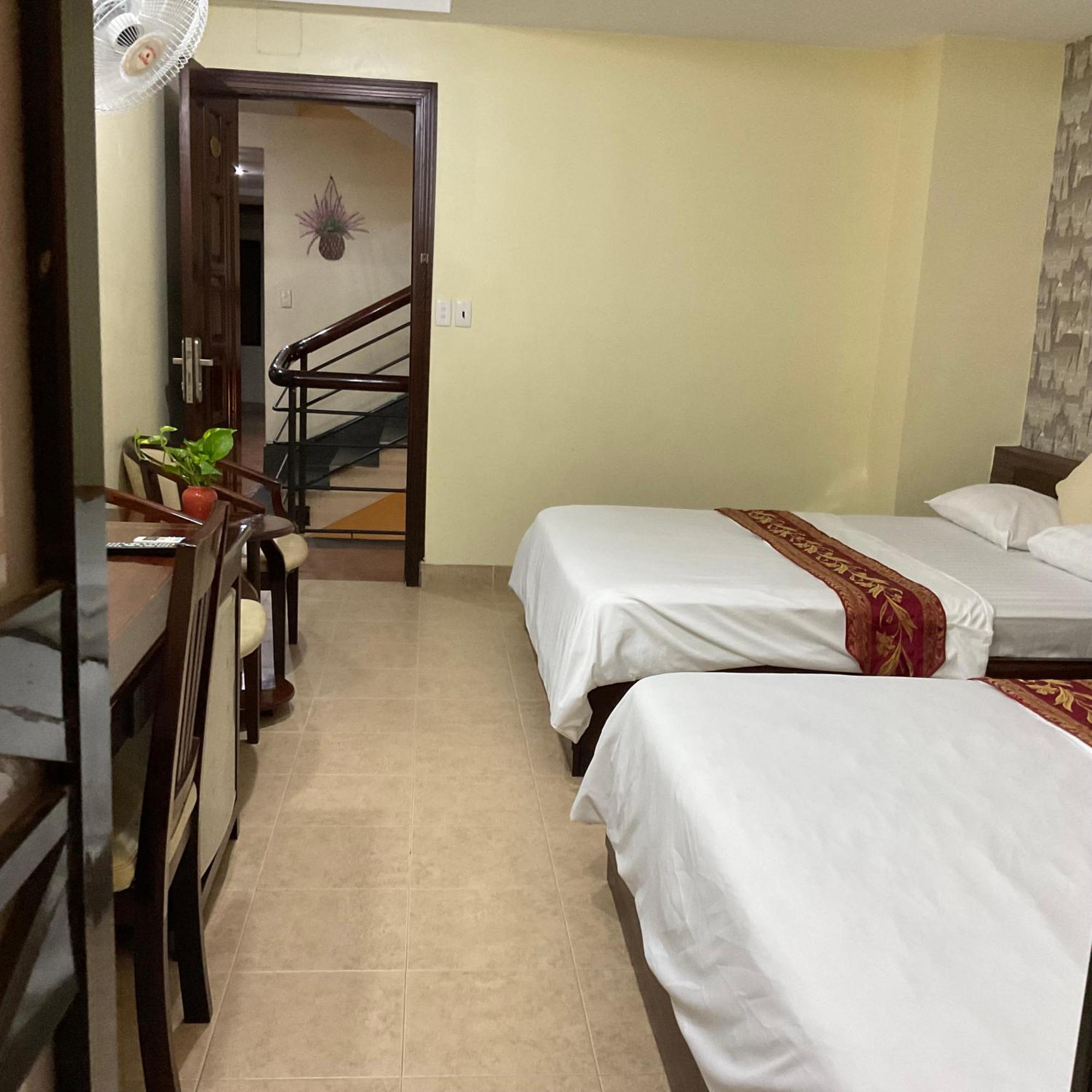 होटल Khach San Minh Chau - Hoa Hung 2*